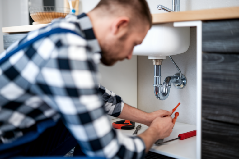 Canalisations bouchées : que couvre l&rsquo;assurance habitation ?